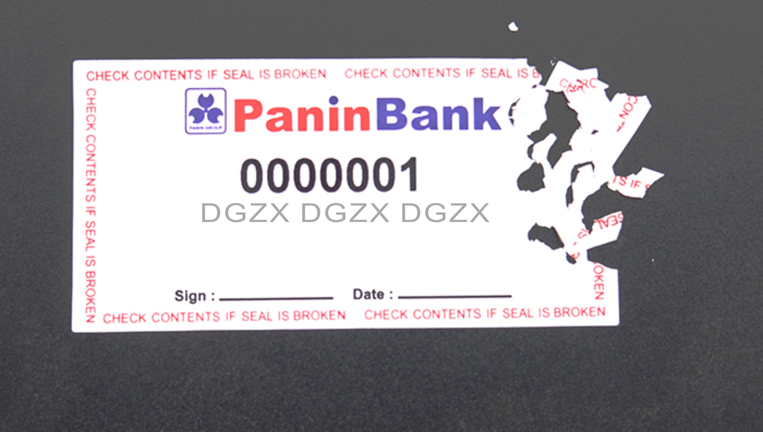 Custom Die Cut Vinyl Sticker Paper Rolls Self Destructive Label For High Value Packages