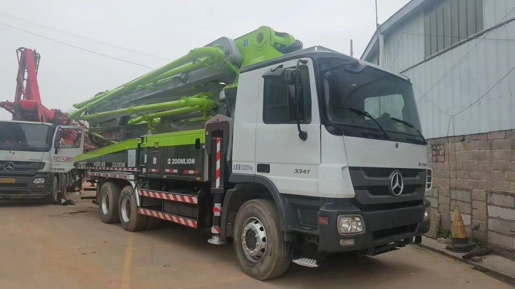 Good Condition Zoomlion 47m Used Concrete Pump with Benz Chassis Construction Machinery
