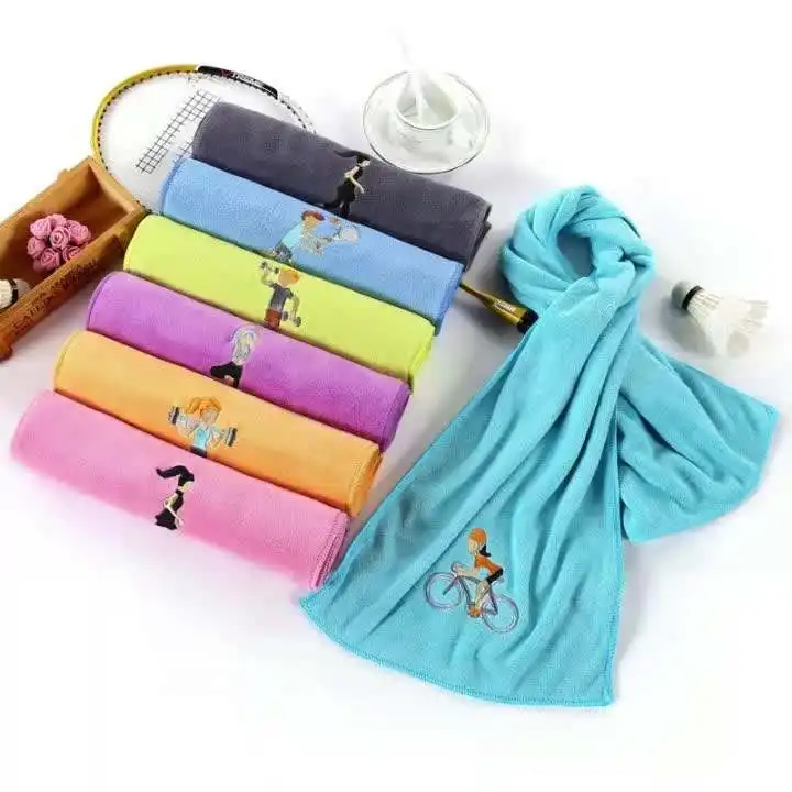 Custom Logo Microfiber Sports Towel for Quick Drying and Sweat Absorption in Yoga Gym