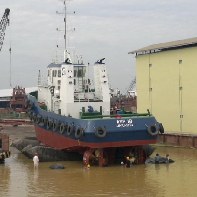 Black Inflatable Rubber Airbag Shipyard Vessel Boat Launching Airbag