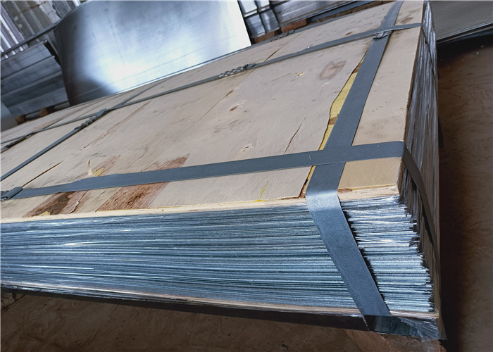 3mm Round Hole Staggered 60 Degree Perforated Sheet Metal 4x8