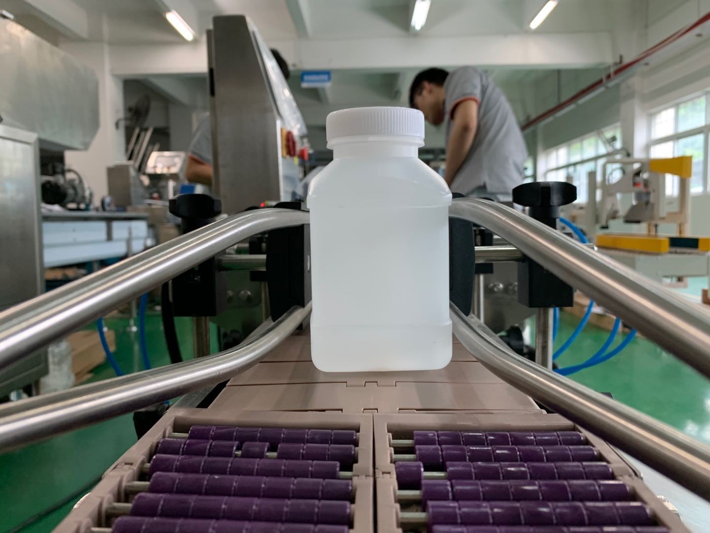 200 WPM Dynamic Checkweighers Weight Inspection System Belt Conveyor With Rejector For Jars