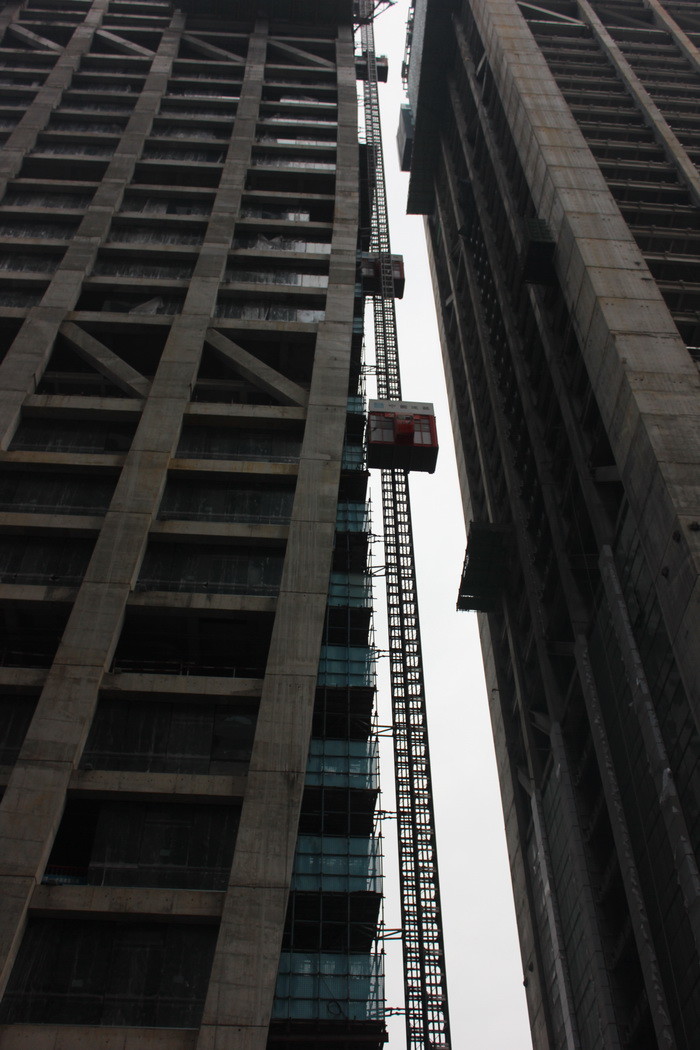 Single Cage 110kw Temporary Construction Elevators 96m/Min Construction Man Lift