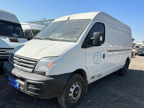 Used Mini Vans High Roof 12 Seats Front Engine 6 Meters Diesel Engine EURO IV