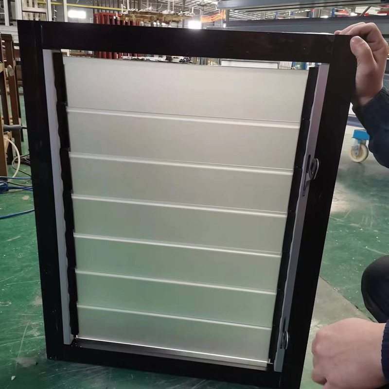 Adjustable Frosted Glass Louver Window For Bathroom With Ventilation Privacy Function