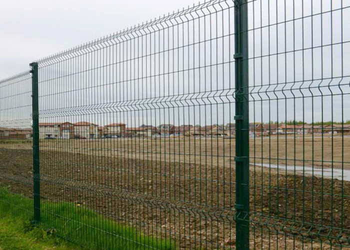 Custom Pvc Powder Coated 2D Welded Mesh Fencing Low Carbon Iron Wire