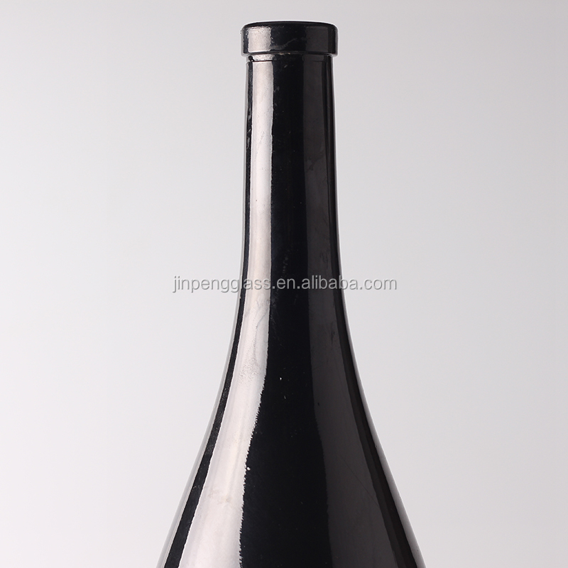 750ml Empty Black Bottle With Cork Mouth and Spray Glass Bottle for Vodka Promotion