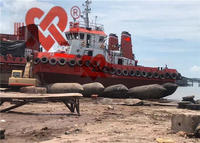 Rubber Landing Marine Salvage Airbags 8-24M Long For Fishing Boat