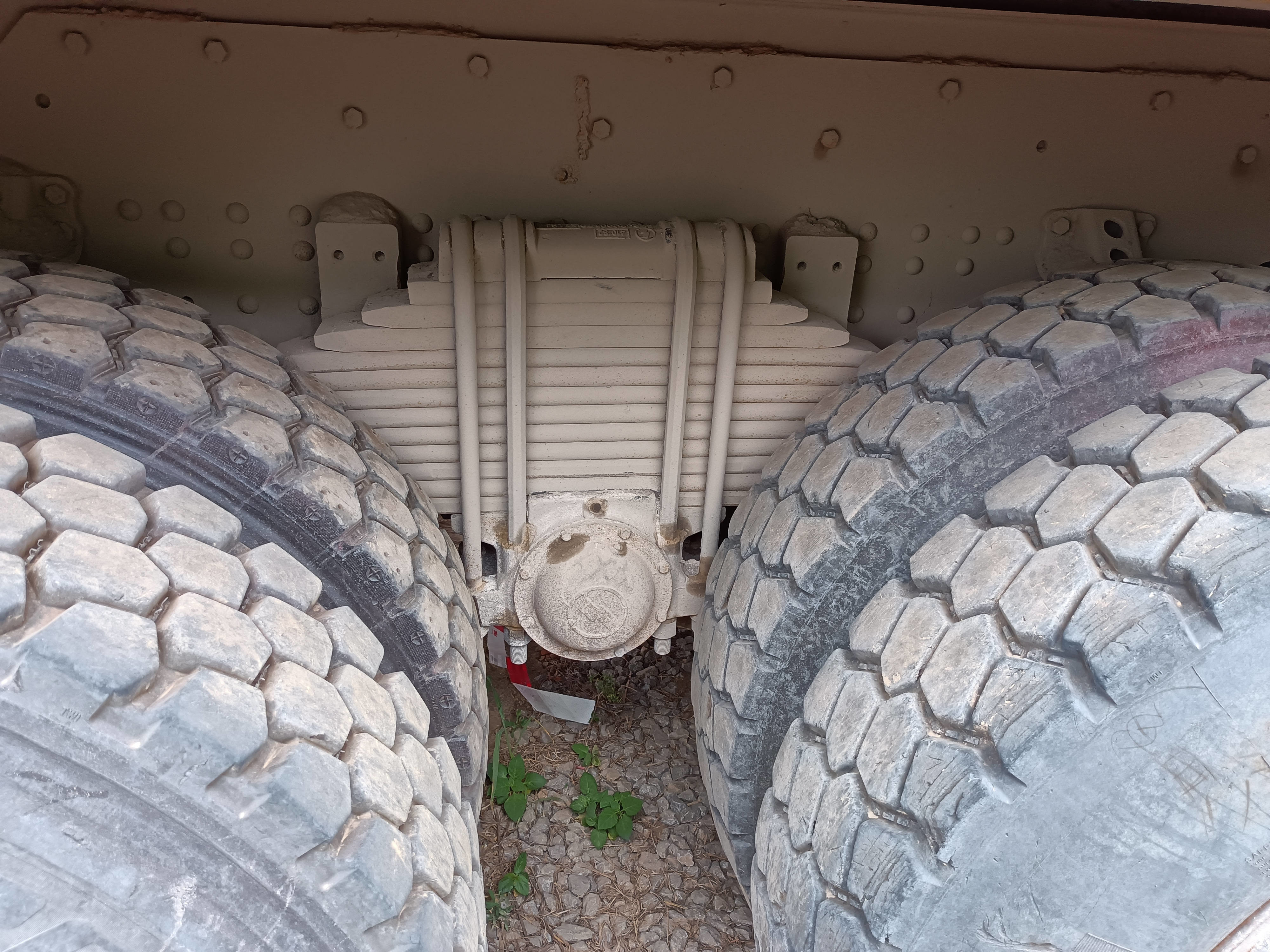 Jamaica Dump Trucks For Sale Shacman X3000 Tipper 2019 Year 430hp Big Bucket 8*4 Drive Mode