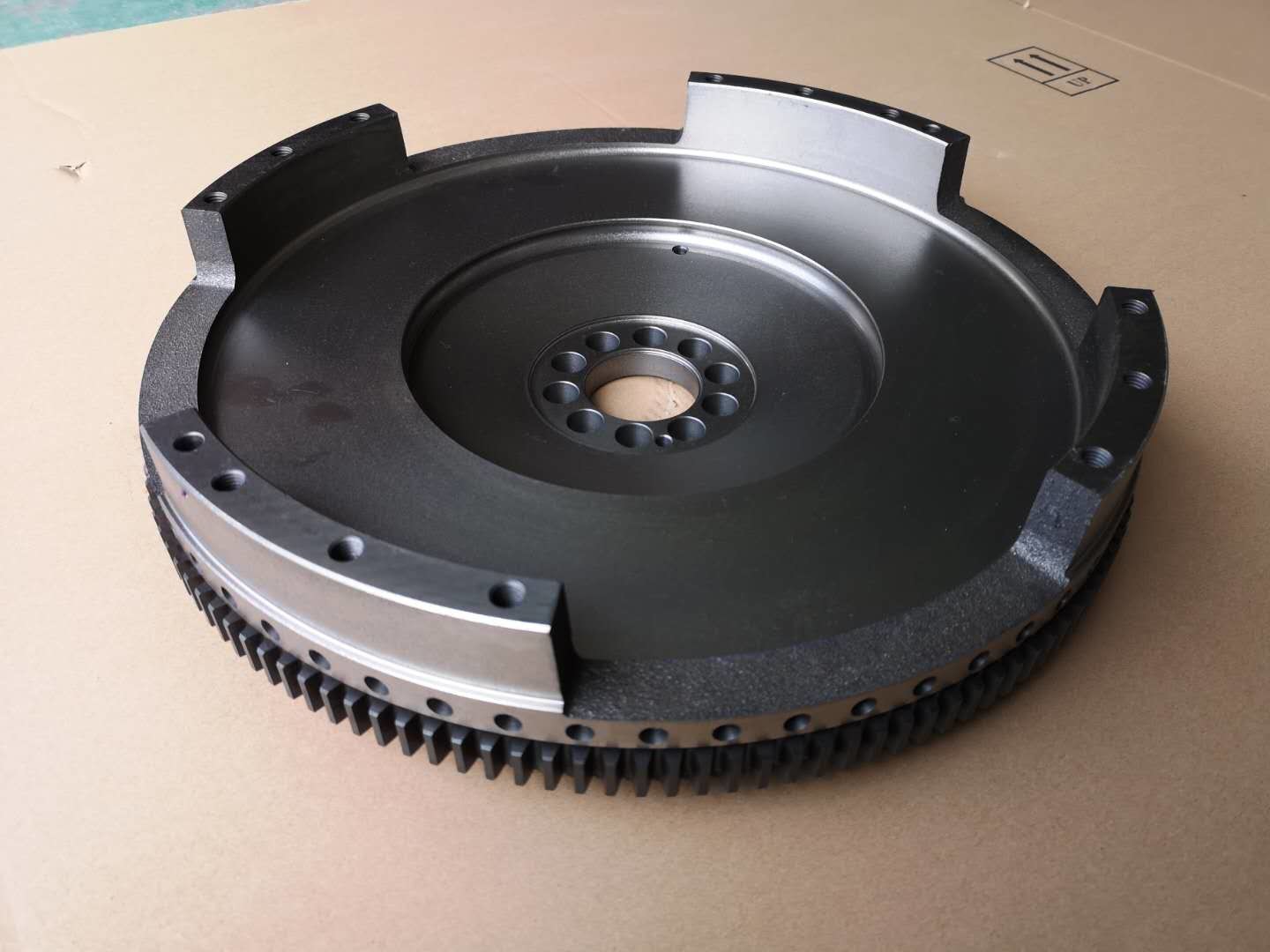 ISUZU 4 Foots 17 Inch Flywheel 1123314181 For CYH 6WF1 Four Axles Pump Truck