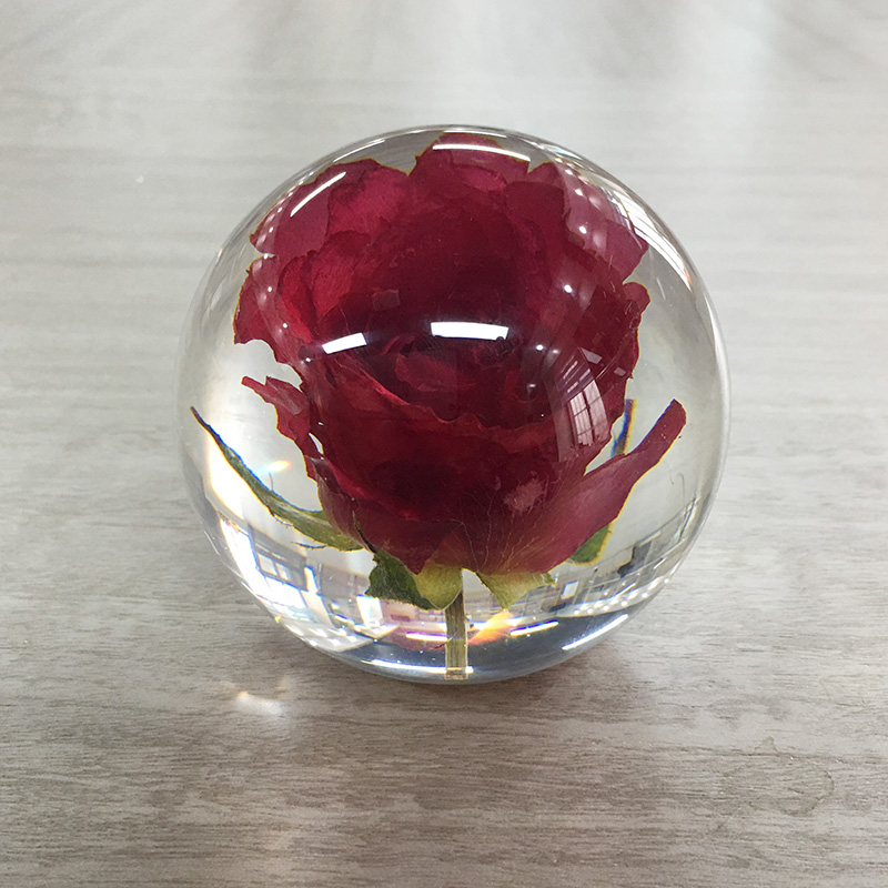 Crystal Wedding Flower Paperweight Ball Custom For Home Furnishings