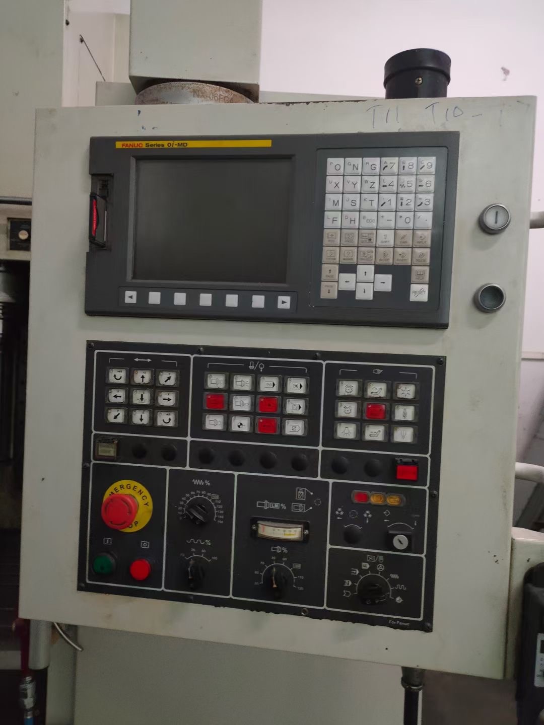 Used 1000rpm 3 Axis Vertical Machining Center LITZ 650 850 VMC With Fanuc