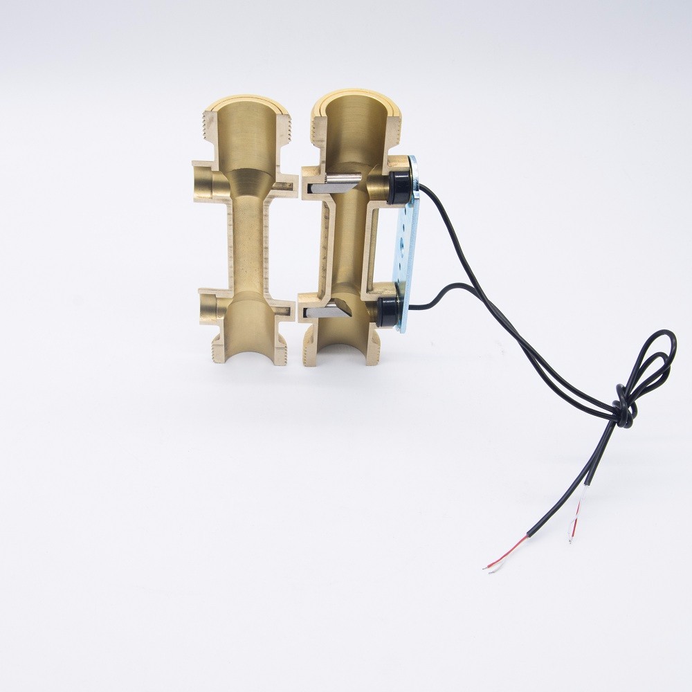 Yellow Water Meter Fittings Ultrasonic Heat Meter Body Dn25 Miniature For Brass Pipe