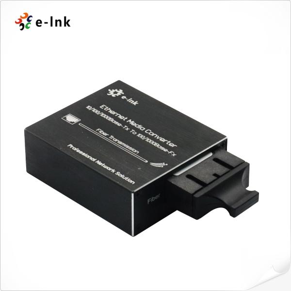 Micro type Ethernet Media Converter with 10 / 100 / 1000Base-Tx to 100 /