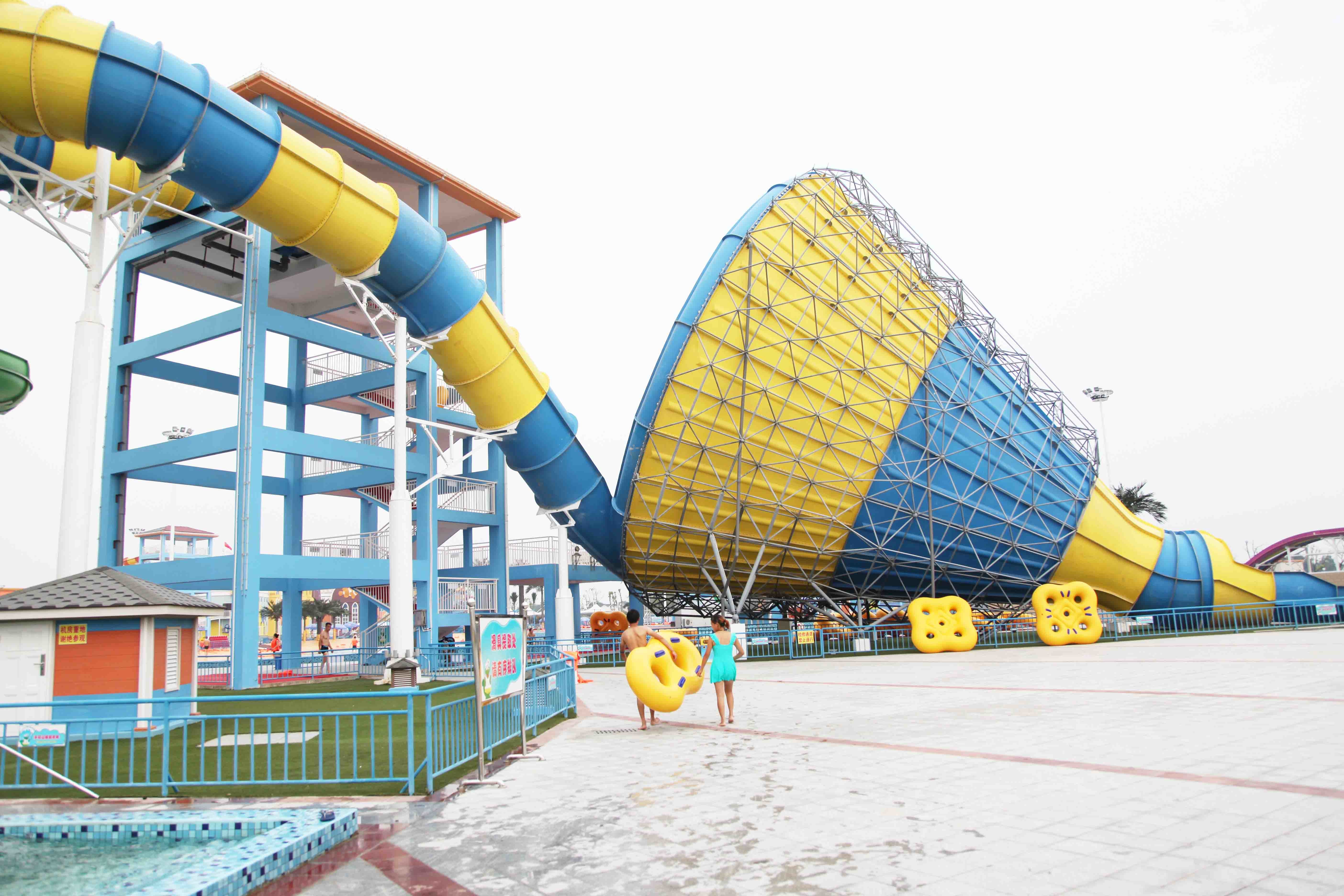 Adult Fiberglass Water Slides 16m Height 4 Persons / Time 42*60m Floor Space for Water Park