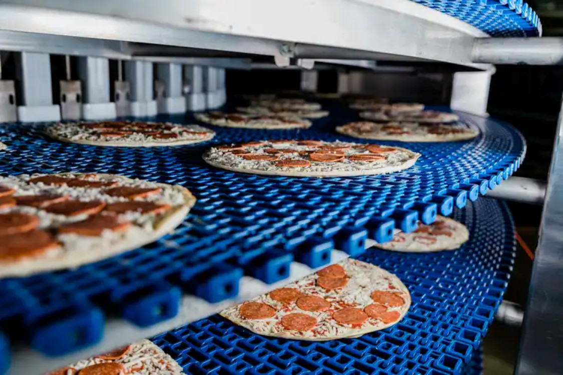 Customized Spiral Cooling Tower Conveyor For Toast Bread Pizza Food