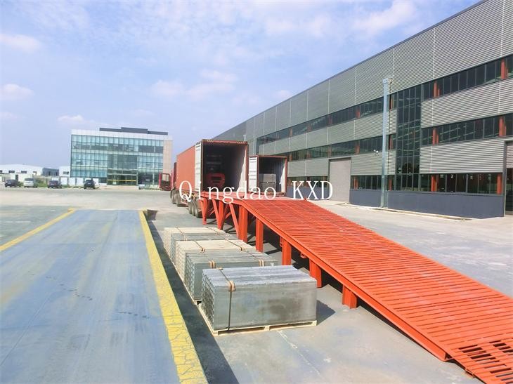 Customized Light Pre Engineered Steel Building Cold Room Steel Storage Warehouse
