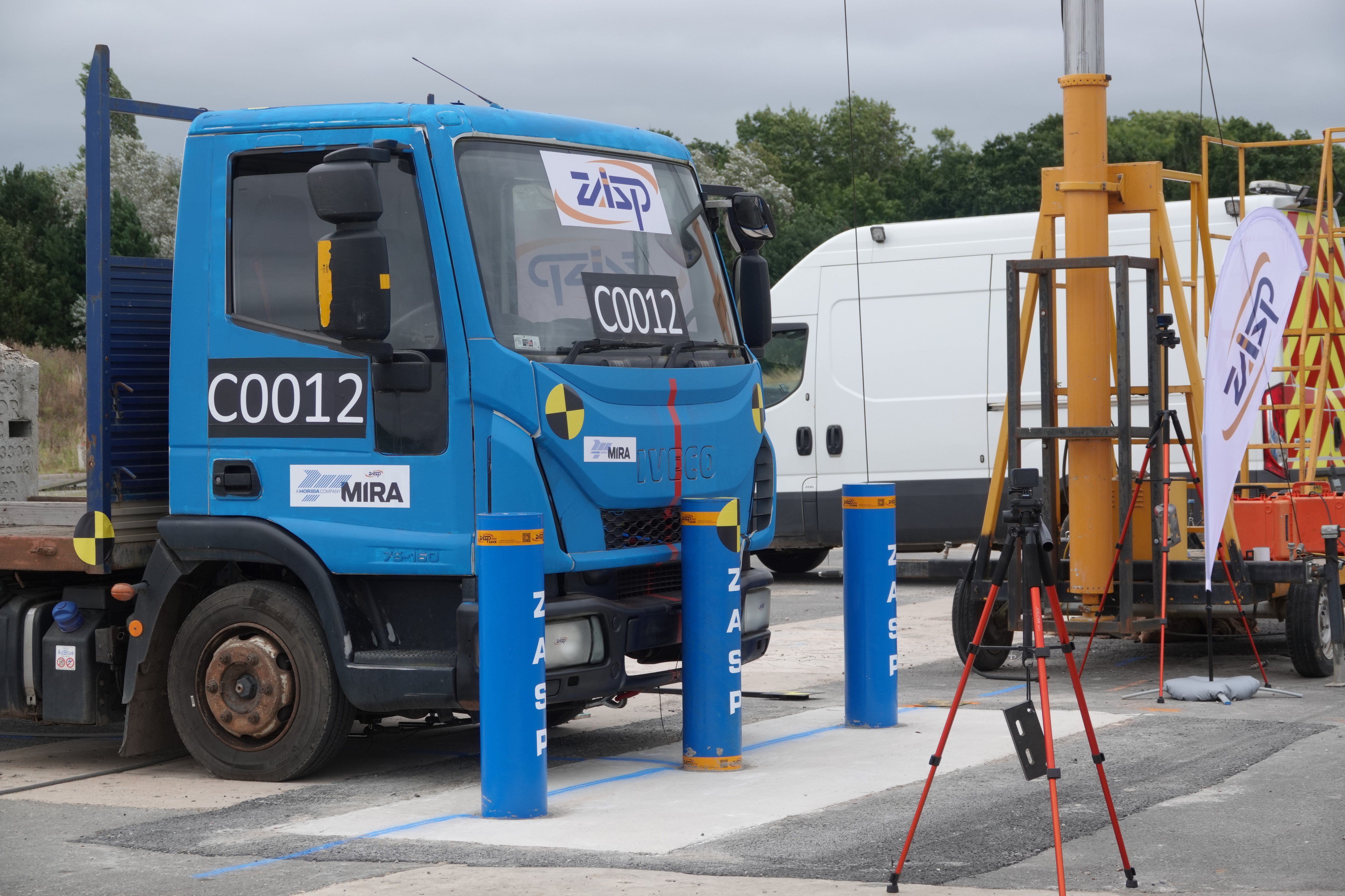 retractable bollards cost
