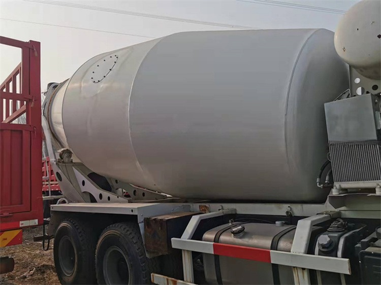 Second Hand Shacman F3000 Concrete Cement Mixer Truck With 20r/min Mixing Drum Speed