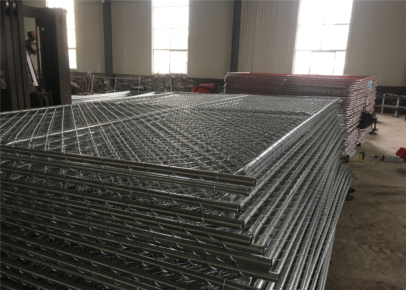 8 foot x 10 foot chain wire temporary fence panels 2 -3/8 inch mesh x 11.5 ga wire chain link portable fence