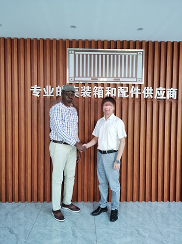 Shipping Container Barrier Seal Container Security Seal Lock with 4 Keys and High Security Chromed Powder Coating