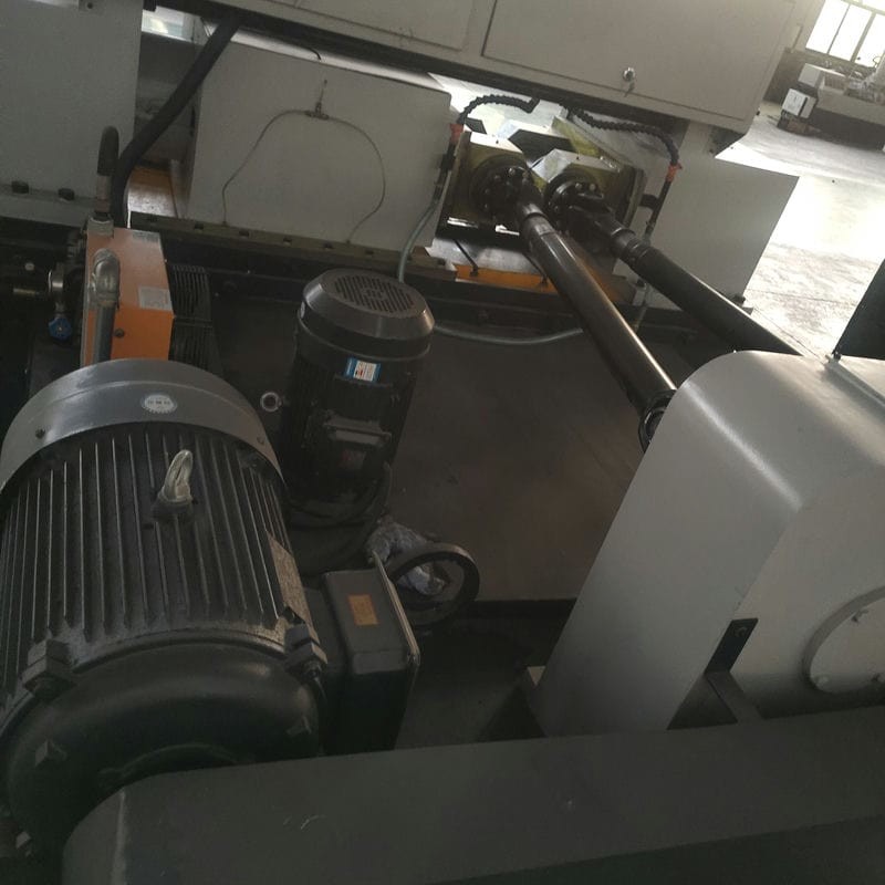 Z28-615 Certificate Guarantees Threader Rolling Screw Making Machine Tools Mold