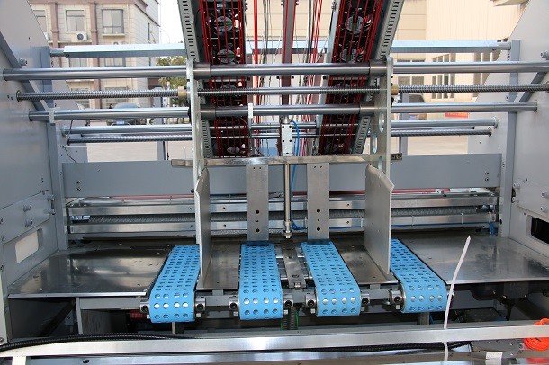 Multi Ply High Speed Flute Laminator Machine 20Kw PLC Control