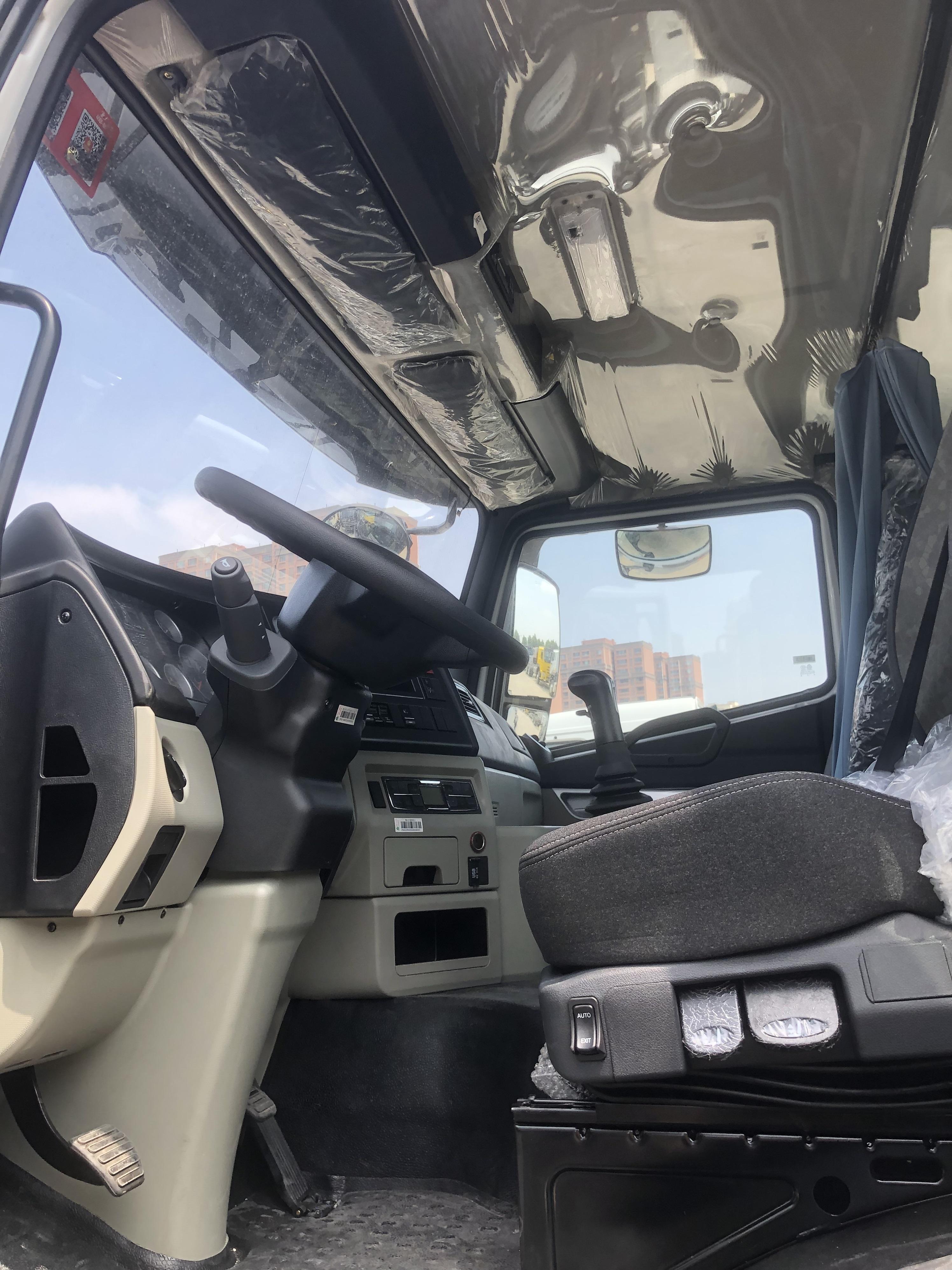Second Hand SINOTRUCK HOHAN Tipper Dump Truck 6x4 8x4 10 12 Wheeler LHD RHD HOWO NX Used Dumper Truck with WEICHAI Engine