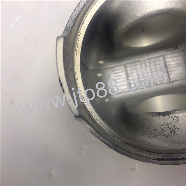 Tin Plating Diesel Engine Piston ME012858 For Mitsubishi Car Spare Parts