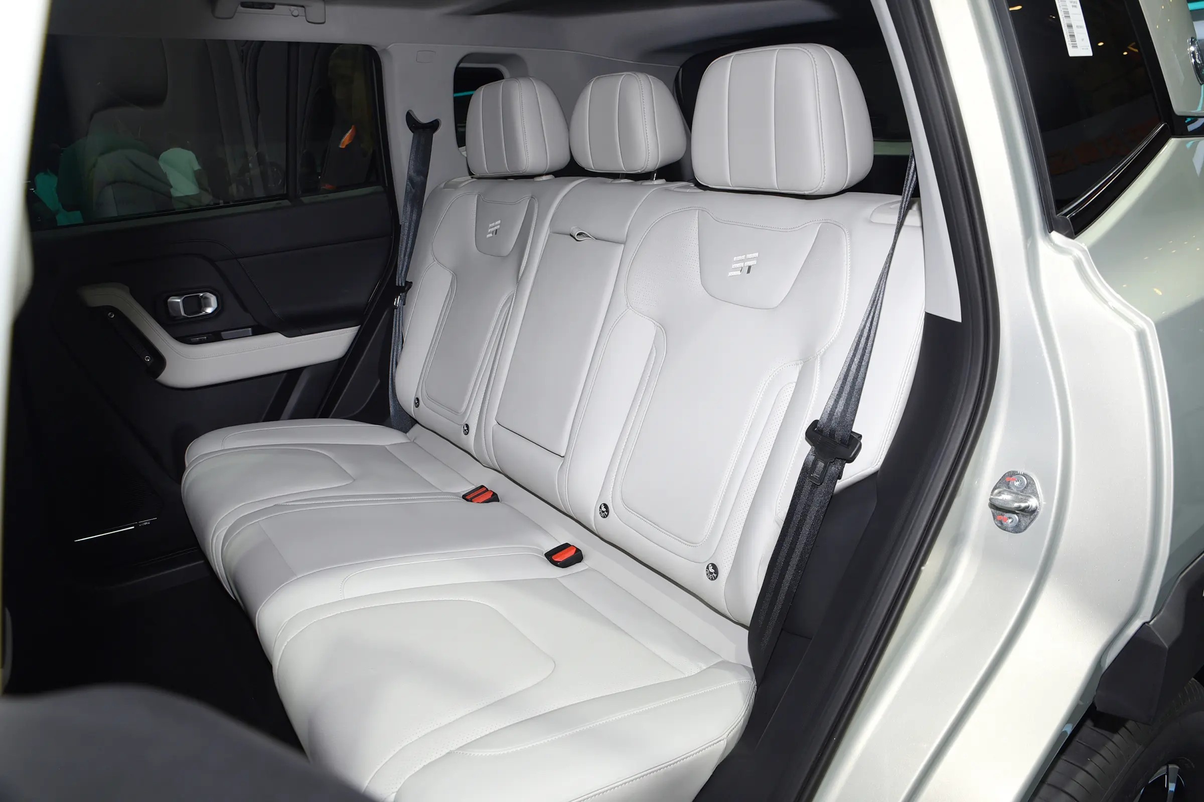 Jetour Shanhai T1 2024 1.5TD Xiangshan New Car 2025 1.5 2.0 T 4WD Turbo Cars Gasoline Petrol Hybrid SUV Car In Stock Wholesale
