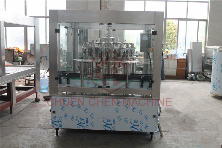 Juice Hot PET Bottle Filling Capping Labeling Machine / Plastic Bottling Equipment