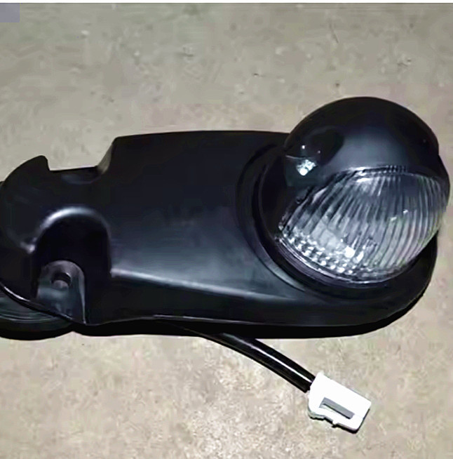 Foton Truck Parts Ceiling Lamp 1b2203710 Left Flank Indicator Plastic Heavy Truck Accessories