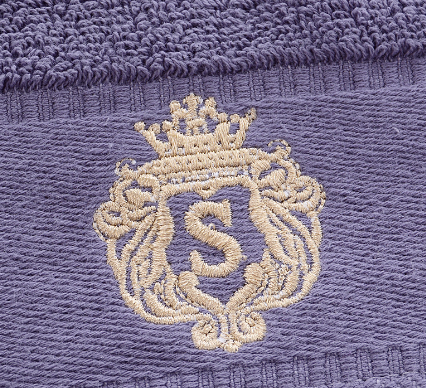 Striped Jacquard Luxury Towels Made of 100% Cotton for Soft and Absorbent Performance