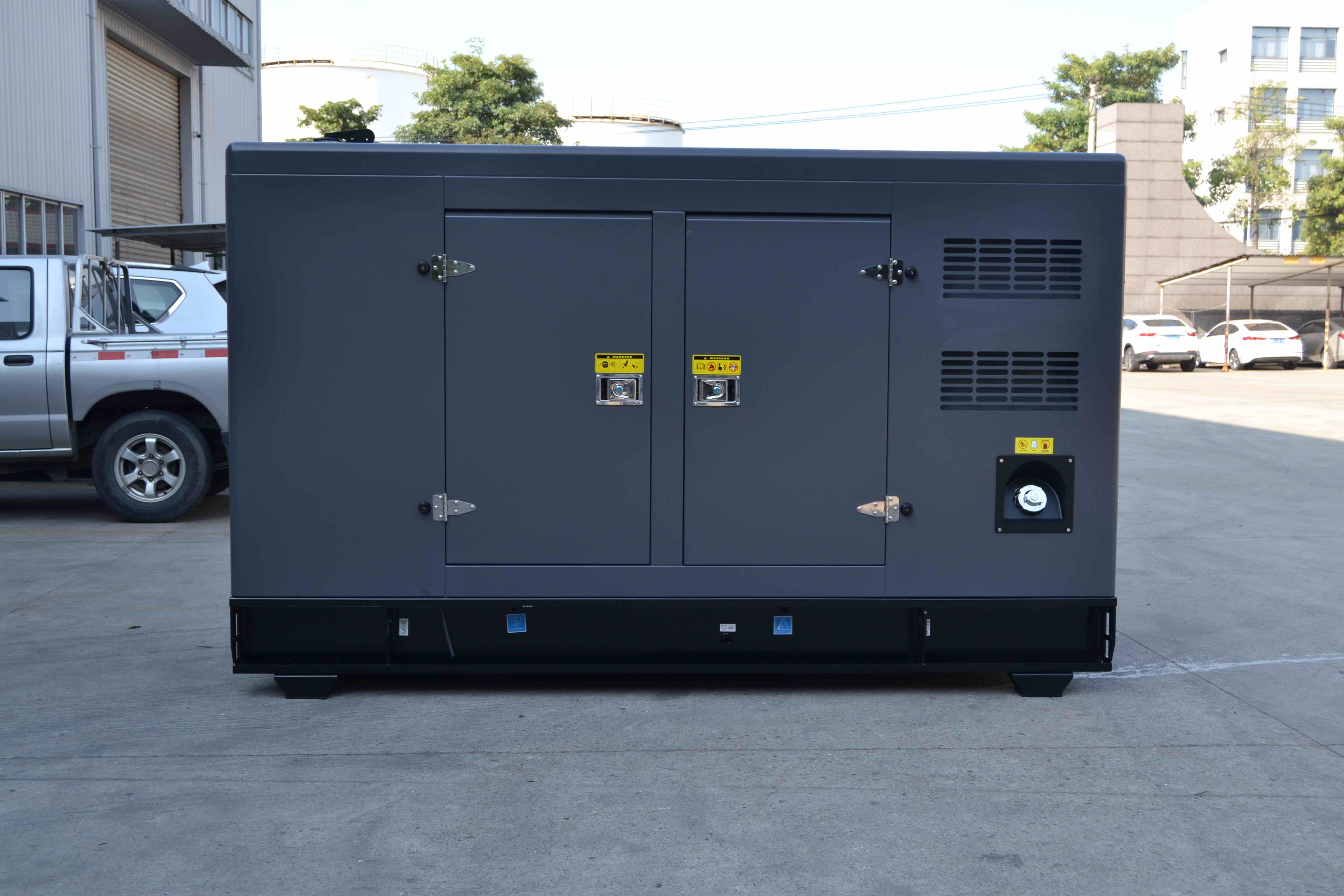 125 KVA Open Diesel Cummins Silent Generator 6 Cylinders 6BTA5.9-G2