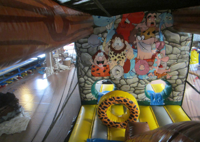 The Stone Age Closed Inflatable Jumping House,Hot sale Inflatable Animals Bouncer