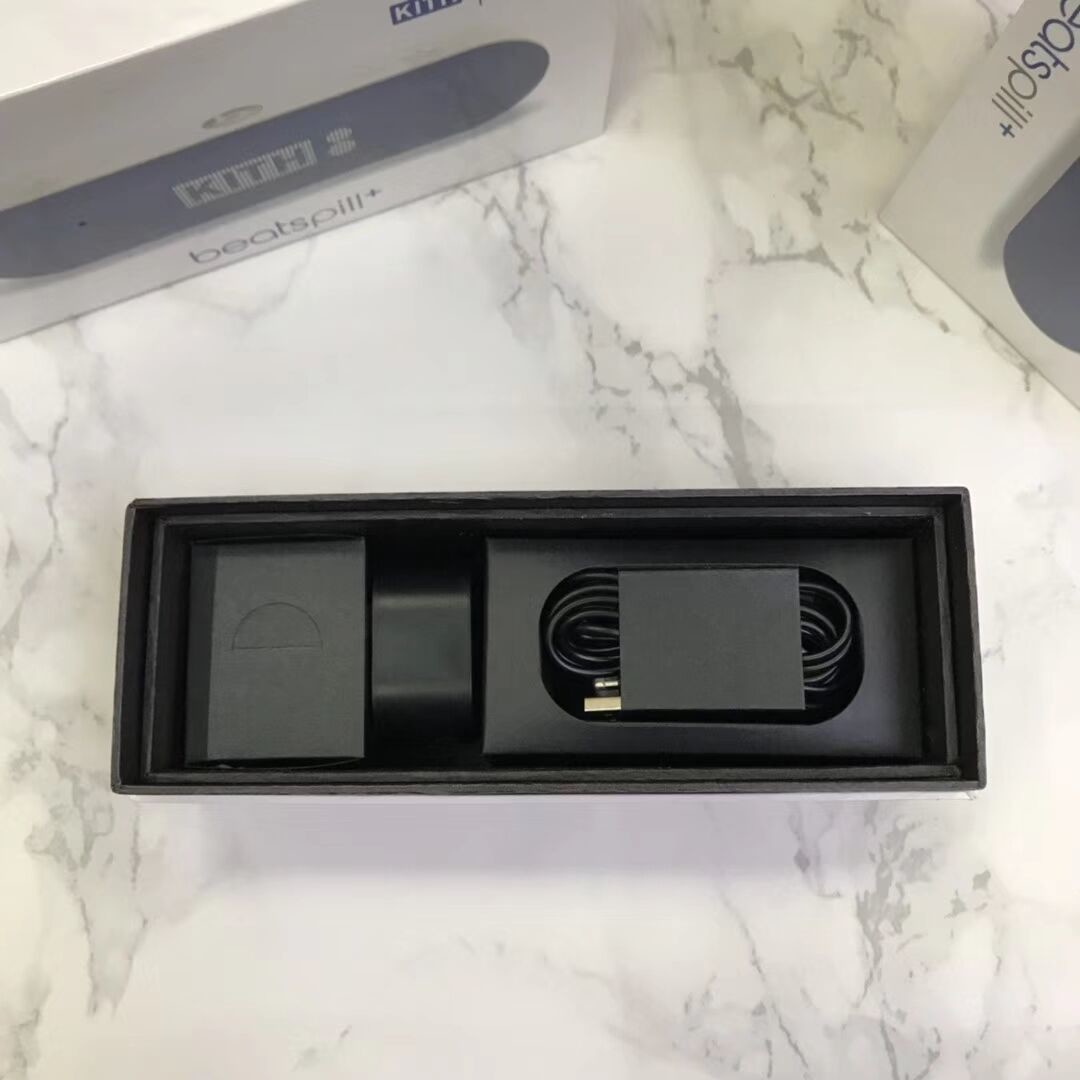 Kith x Colette x Beats by Dre Pill+ Portable Wireless Speaker KITH X COLETTE X BEATS BY DRE PILL+