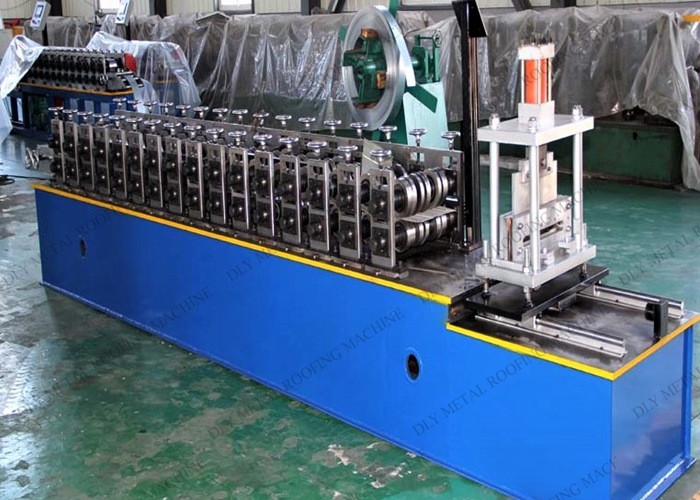 3500kg Omega Shape Forming Machine 3P C Stud Roll Forming Equipment
