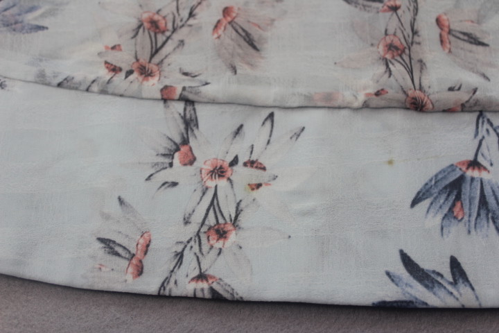 Women Fashion Ruffle Sleeve Chiffon Blouse Flower Printing Color Polyester Material