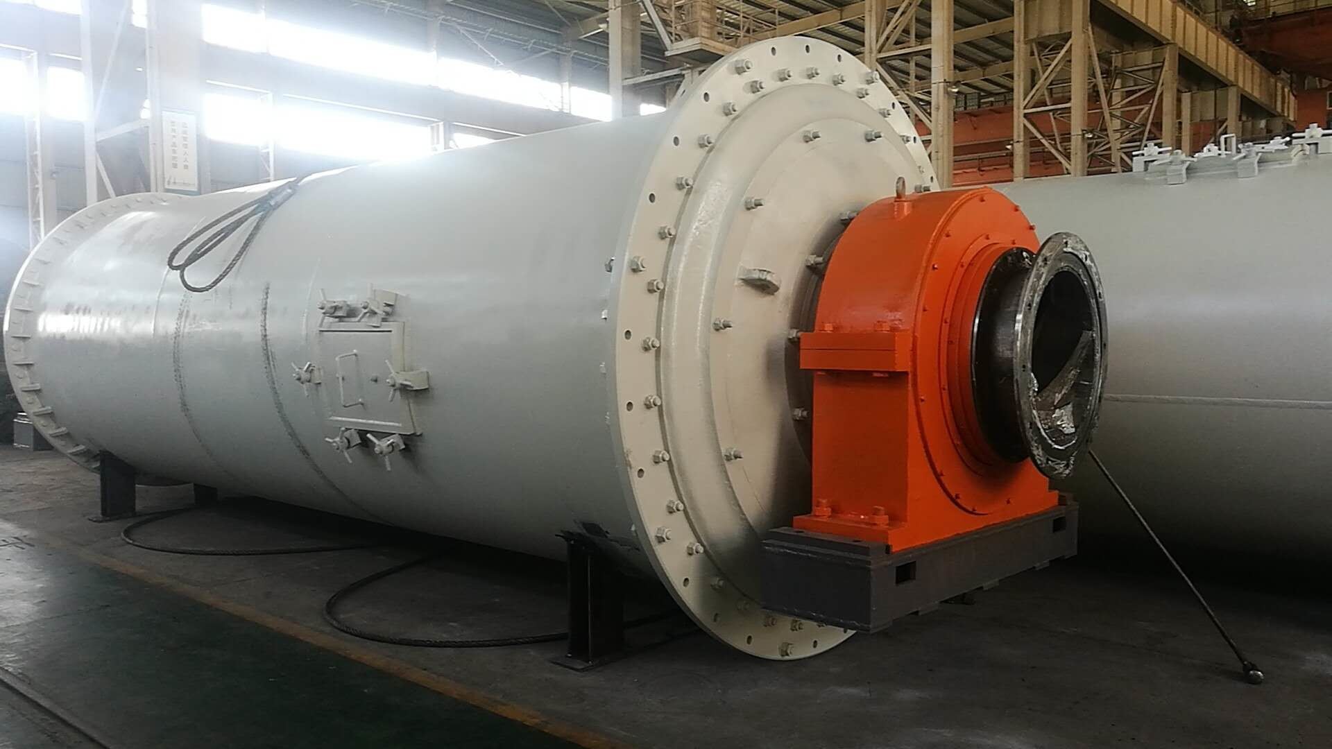 Cylindrical Shell Overflow 65 Ton Ball Mill Grinder