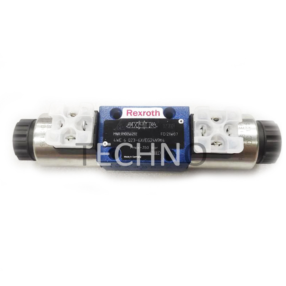 4/3 Hydraulic Control Valve Hydraulic Directional Valve With Wet - Pin