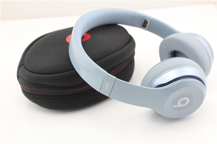 Beats Solo 2 By Dr Dre HD Wired On Ear Headphones -Gloss Grey made in china from Golden Rex Group Ltd