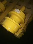 Hardness HRC50-58 Technique Forging or Casting D7G Carrier Roller Assembly for