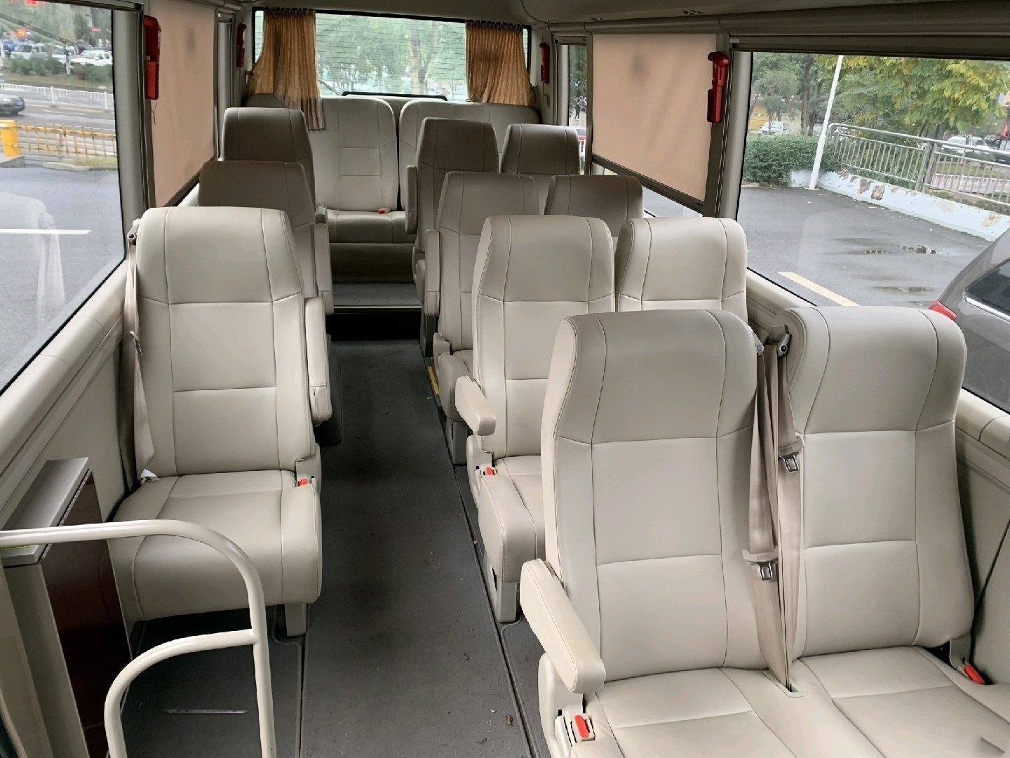 Diesel Engine Bus Yutong T7 17seats Automatic Transmission Petrol 2018 Second Hand 17 Seater