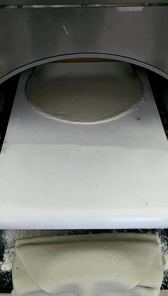 Fully automatic tortilla maker press dough sheeter tortilla machine small