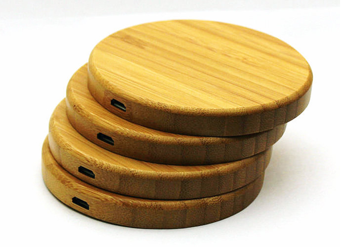 Wireless Charging Round Shape Power Bank Maple Wooden Bamboo Material
