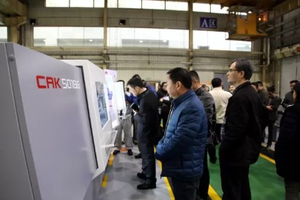CAK80135 CNC Lathe Machines High Torque Metal Processing Machine
