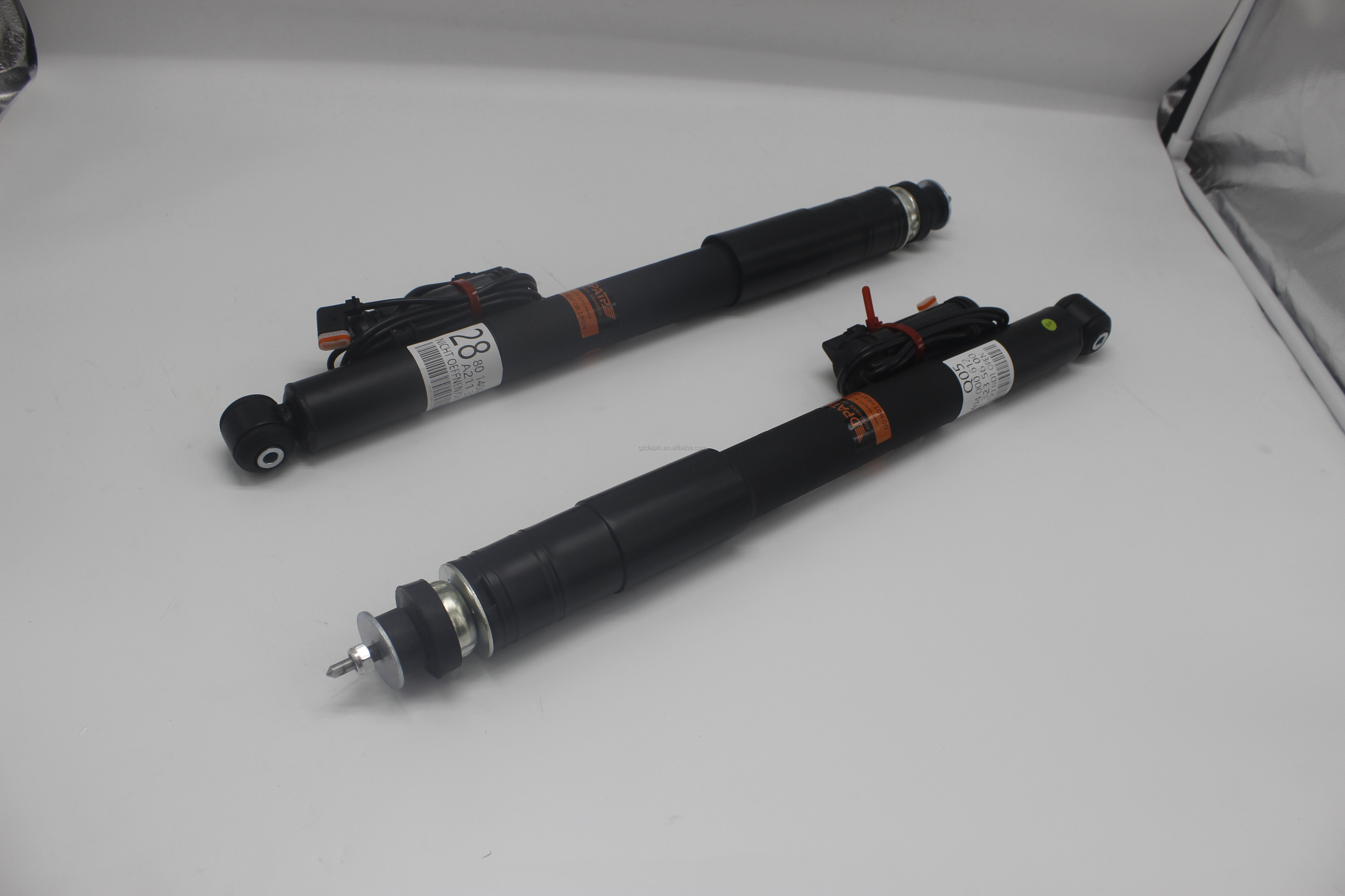 Car Fitment Mercedes-Benz Rear Shock Absorber for W211 W219 2113262400 2113240004