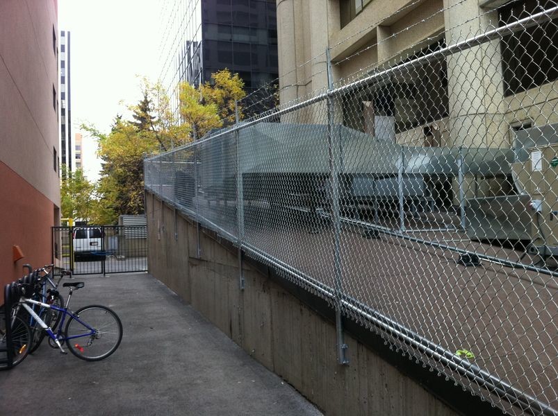 Hot Dipped Galvanized Chain Link Fence PVC Coated 50ft Length