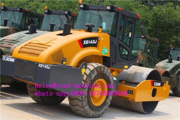 26 Ton Road Maintenance Machinery Roller Official XS263J Single Drum Vibratory