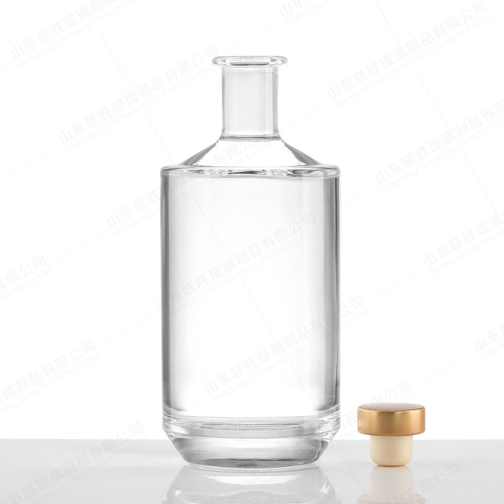 Clear Glass Collar Material 750ml Brandy Gin Rum Tequila Vodka Spirits Bottle with Lid